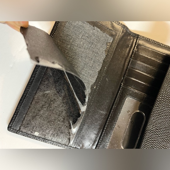 LODIS textured checkbook wallet (Flaws! Please read) - Picture 4 of 8